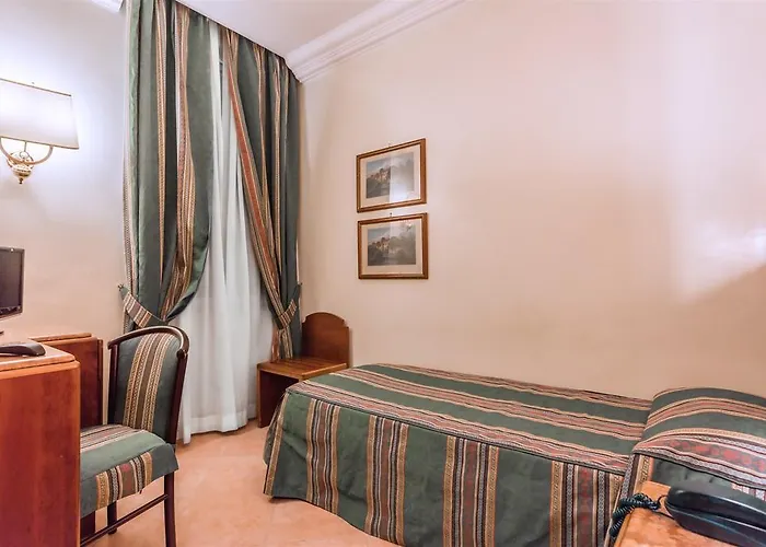 Raeli Noto Otel Roma