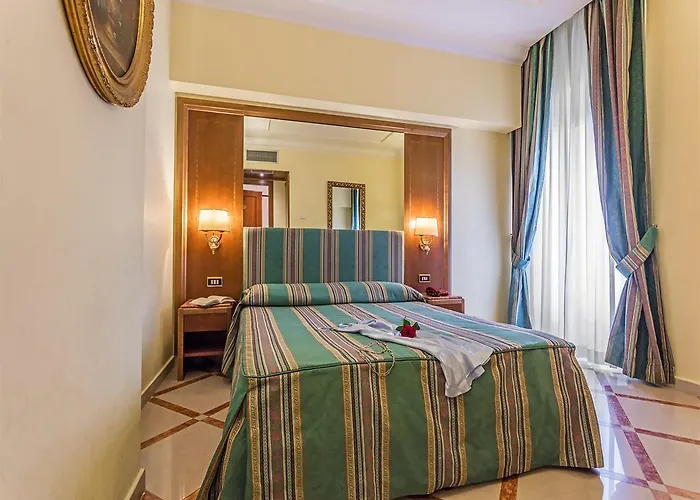 Raeli Noto 3*