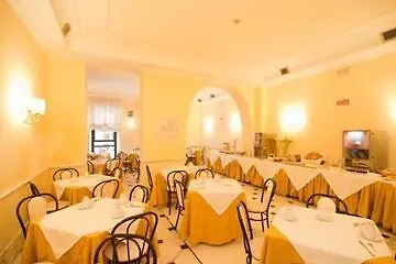 Otel Raeli Noto