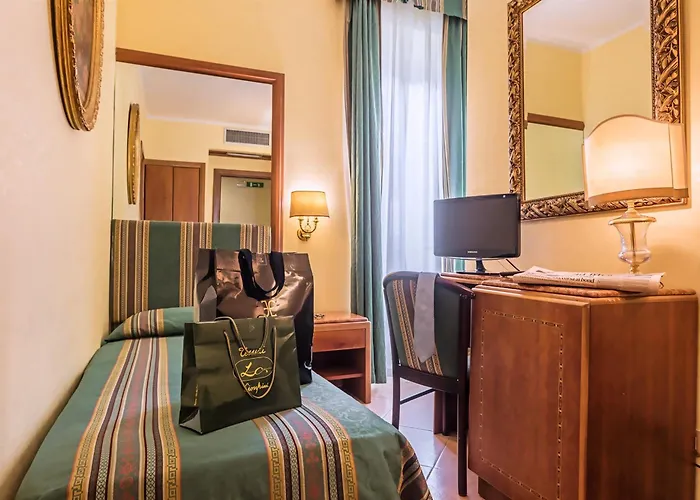 Raeli Noto Otel Roma