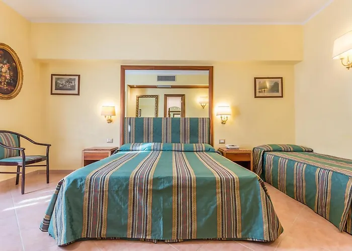 Raeli Noto 3*