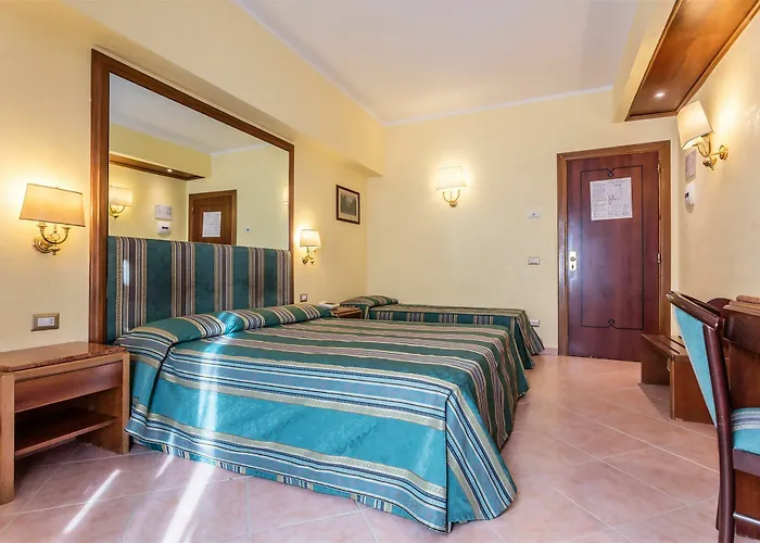 Raeli Noto Otel 3*